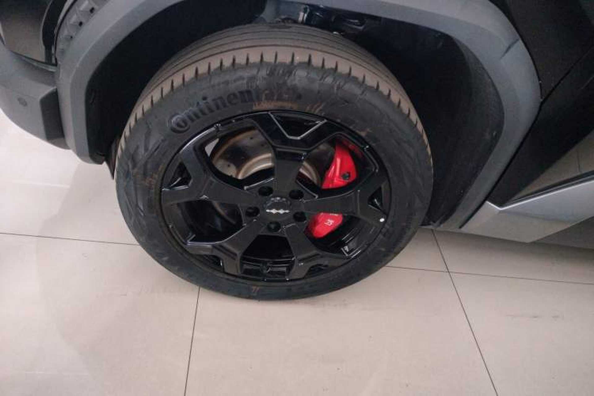 Used Formula Leopard Titanium 3 2025 501 km Four-Wheel Drive Drone Edition Left Front Wheel Hub