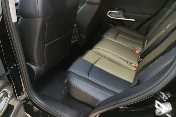 Used Formula Leopard Titanium 3 2025 501 km All-Wheel Drive Intelligent Driving Max Edition Left Rear Seat