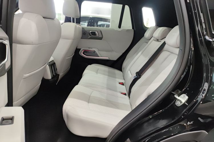 Used Formula Leopard Titanium 3 2025 501 km All-Wheel Drive Intelligent Driving Max Edition Left Rear Seat