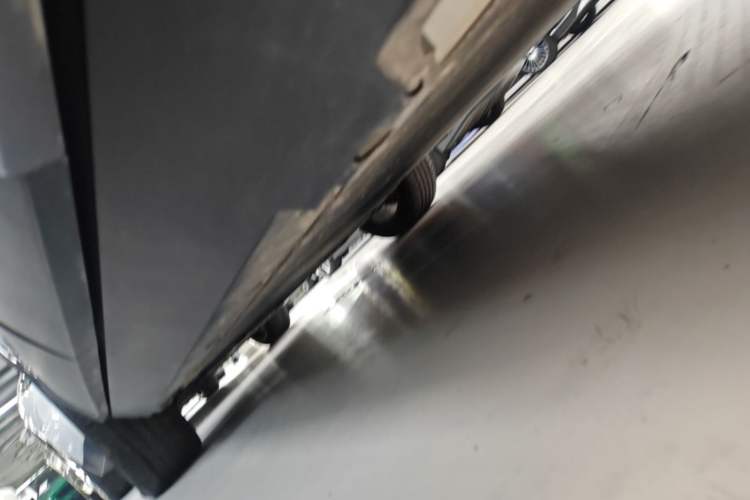 Used Formula Leopard Titanium 3 2025 501 km Four-Wheel Drive Drone Edition Left Side Sill