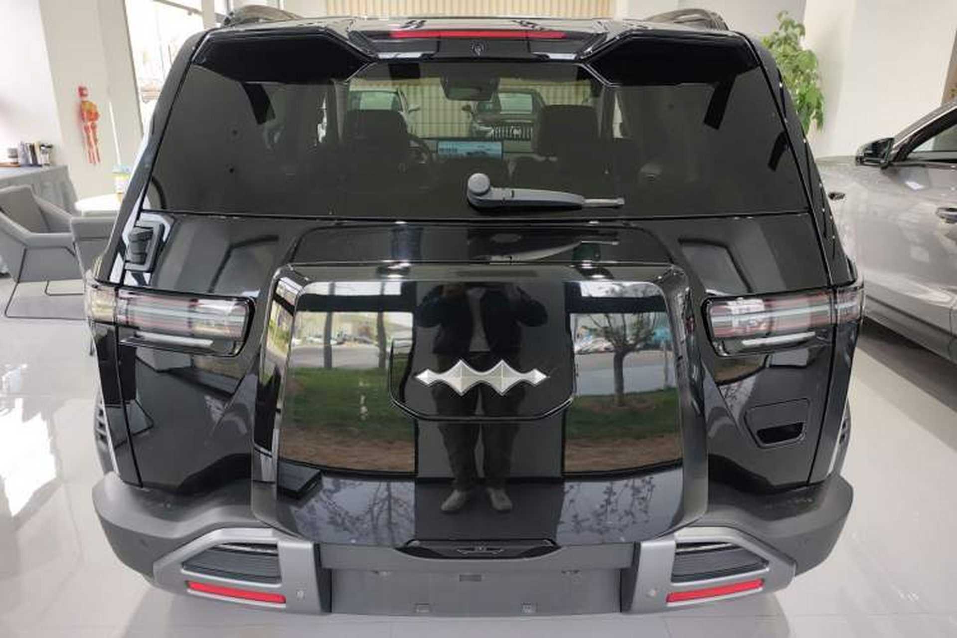 Used Formula Leopard Titanium 3 2025 501KM All-Wheel Drive Intelligent Driving Ultra Version Rear