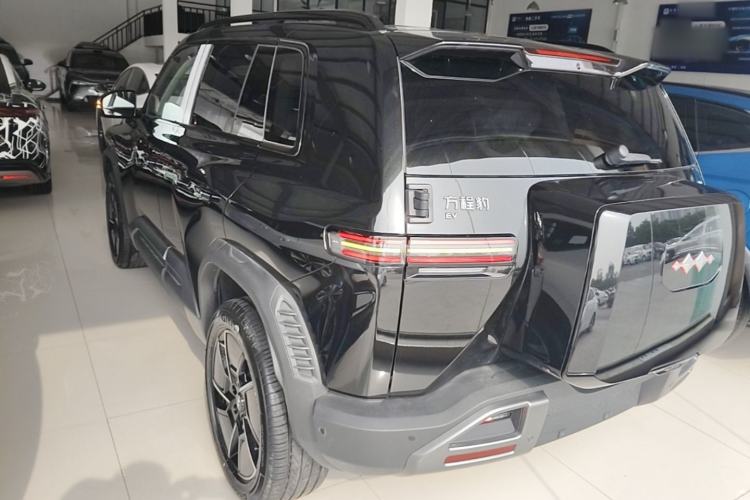 Used Formula Leopard Titanium 3 2025 501KM All-Wheel Drive Intelligent Driving Ultra Version Rear Left 45 Deg