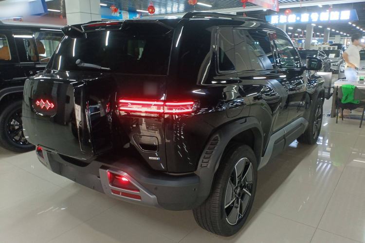 Used Formula Leopard Titanium 3 2025 501KM All-Wheel Drive Intelligent Driving Ultra Version Rear Right 45 Deg