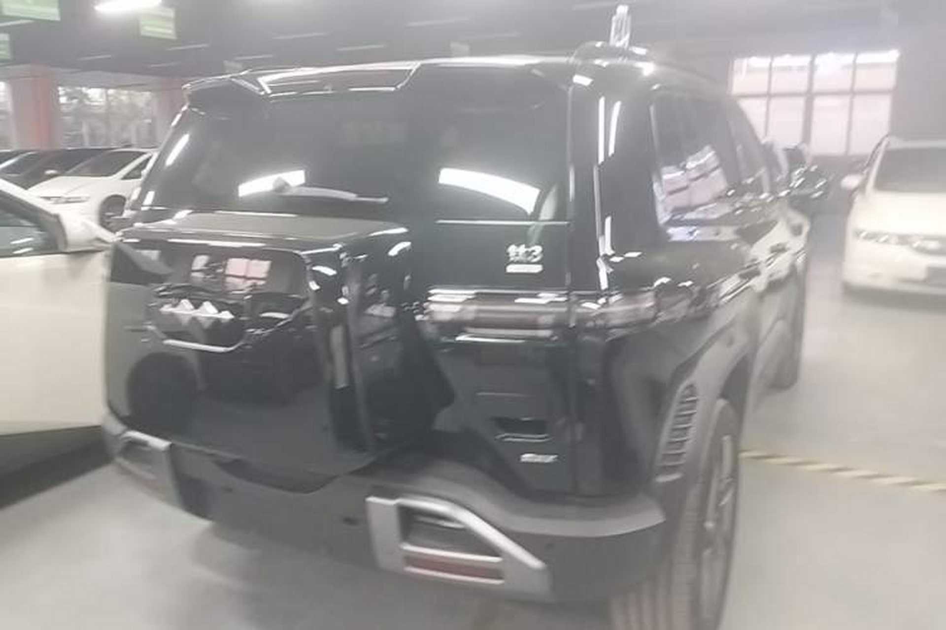 Used Formula Leopard Titanium 3 2025 501KM All-Wheel Drive Intelligent Driving Ultra Version Rear Right 45 Deg