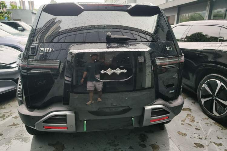 Used Formula Leopard Titanium 3 2025 501 km Range Rear-Wheel Drive Intelligent Driving Max Edition Rear