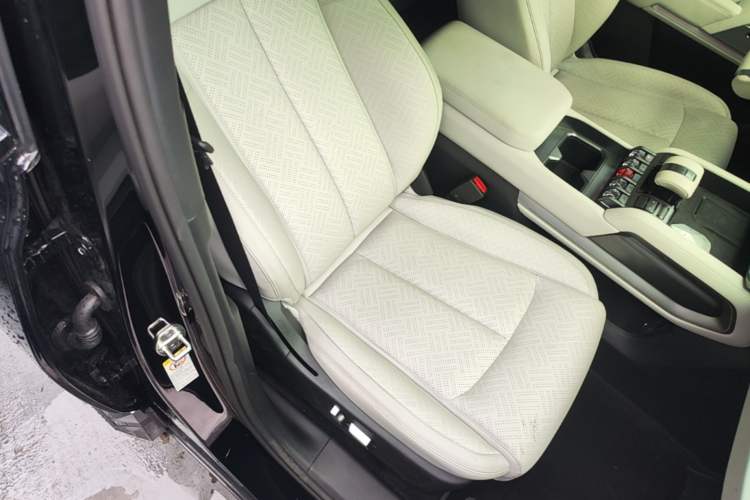 Used Formula Leopard Titanium 3 2025 501 km Range Rear-Wheel Drive Intelligent Driving Max Edition Right Front Seat