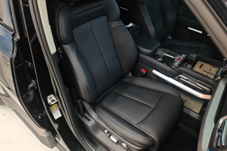 Used Formula Leopard Titanium 3 2025 501 km Four-Wheel Drive Drone Edition Right Front Seat