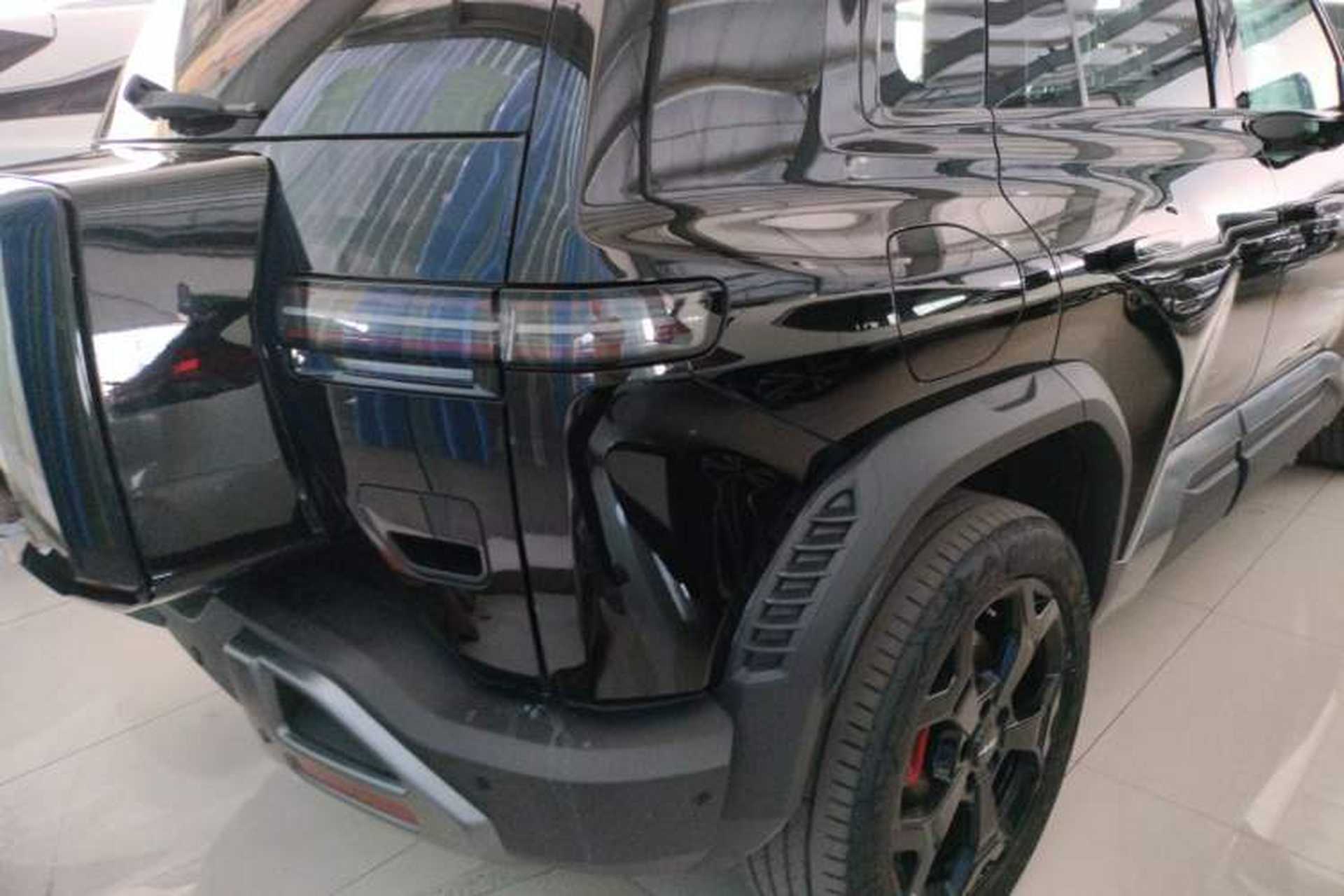 Used Formula Leopard Titanium 3 2025 501 km Four-Wheel Drive Drone Edition Right Rear Taillight