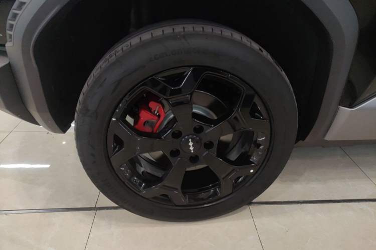 Used Formula Leopard Titanium 3 2025 501 km Four-Wheel Drive Drone Edition Right Rear Wheel Hub