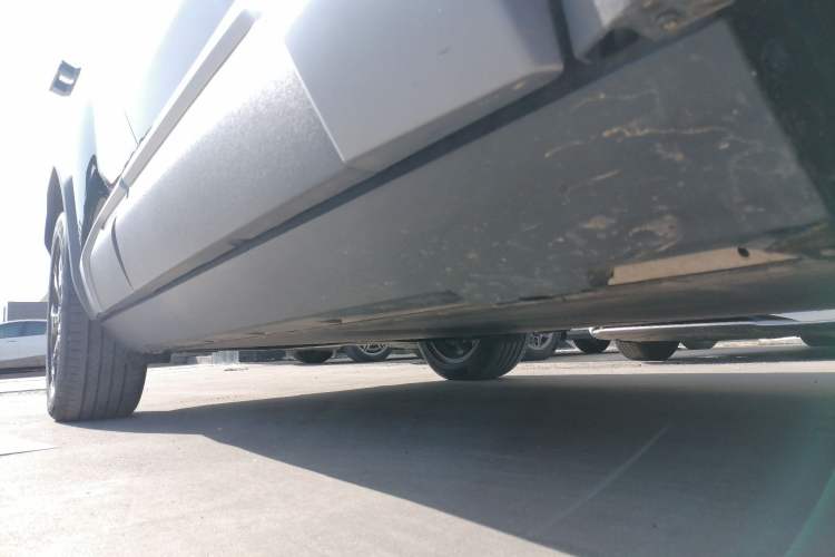 Used Formula Leopard Titanium 3 2025 501 km Four-Wheel Drive Drone Edition Right Side Sill