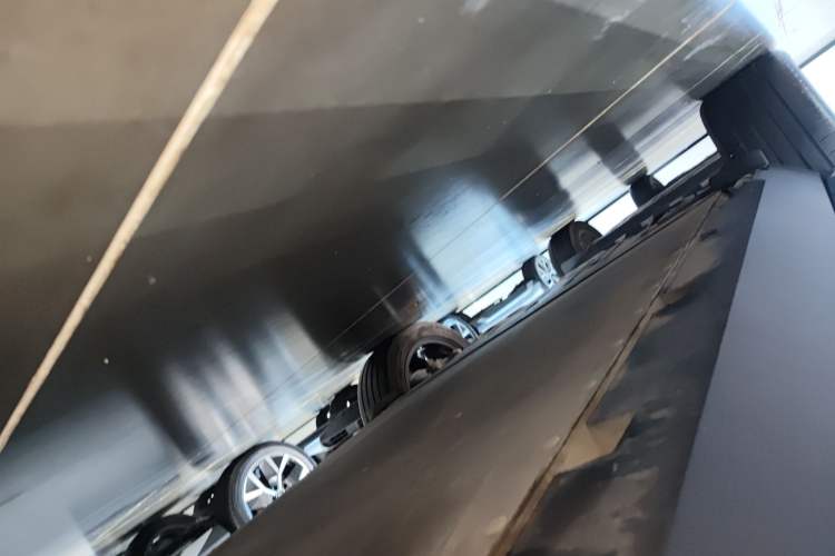 Used Formula Leopard Titanium 3 2025 501 km All-Wheel Drive Intelligent Driving Max Edition Right Side Sill