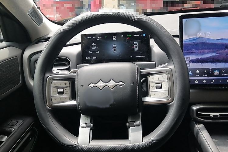 Used Formula Leopard Titanium 3 2025 501KM All-Wheel Drive Intelligent Driving Ultra Version Steering Wheel
