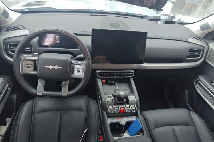 Used Formula Leopard Titanium 3 2025 501KM All-Wheel Drive Intelligent Driving Ultra Version Center Console