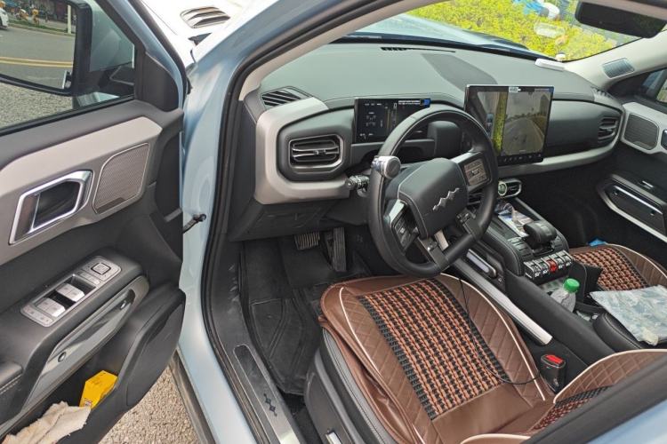 Used Formula Leopard Titanium 3 2025 501KM All-Wheel Drive Intelligent Driving Ultra Version Driver Seat