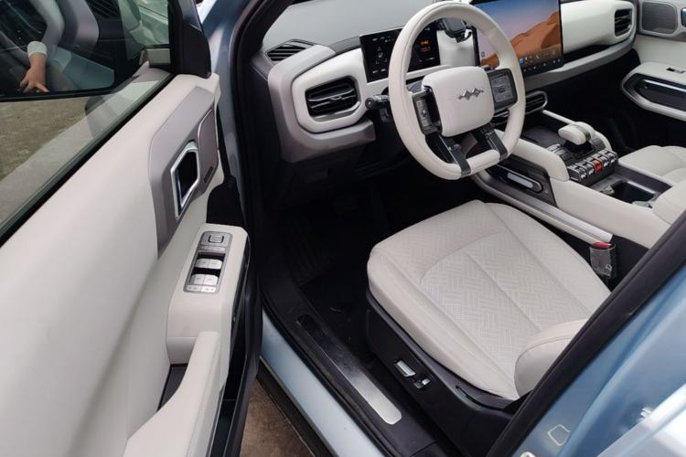 Used Formula Leopard Titanium 3 2025 501KM All-Wheel Drive Intelligent Driving Ultra Version Driver Seat