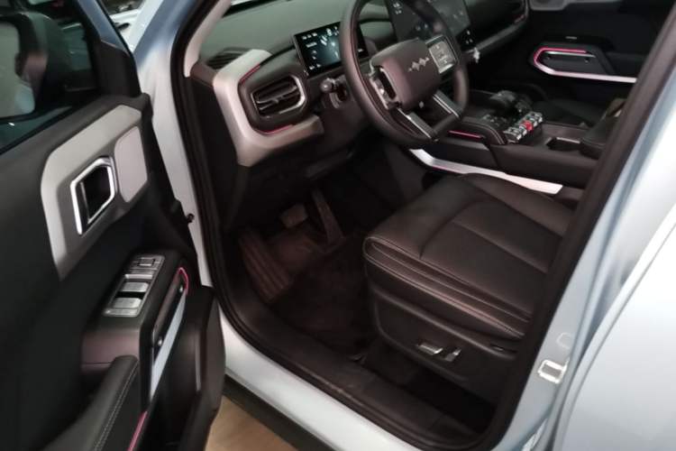 Used Formula Leopard Titanium 3 2025 501 km Range Rear-Wheel Drive Intelligent Driving Max Edition Driver Seat