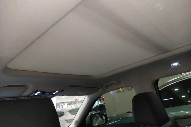 Used Formula Leopard Titanium 3 2025 501 km Range Rear-Wheel Drive Intelligent Driving Max Edition Headliner