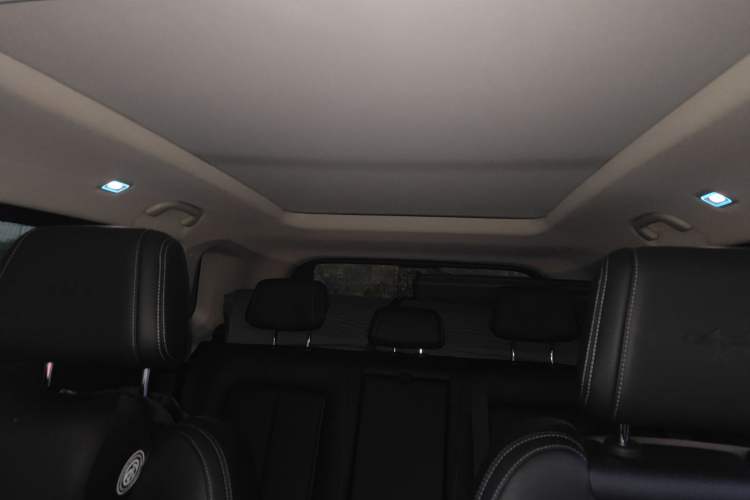 Used Formula Leopard Titanium 3 2025 501 km Range Rear-Wheel Drive Intelligent Driving Max Edition Headliner
