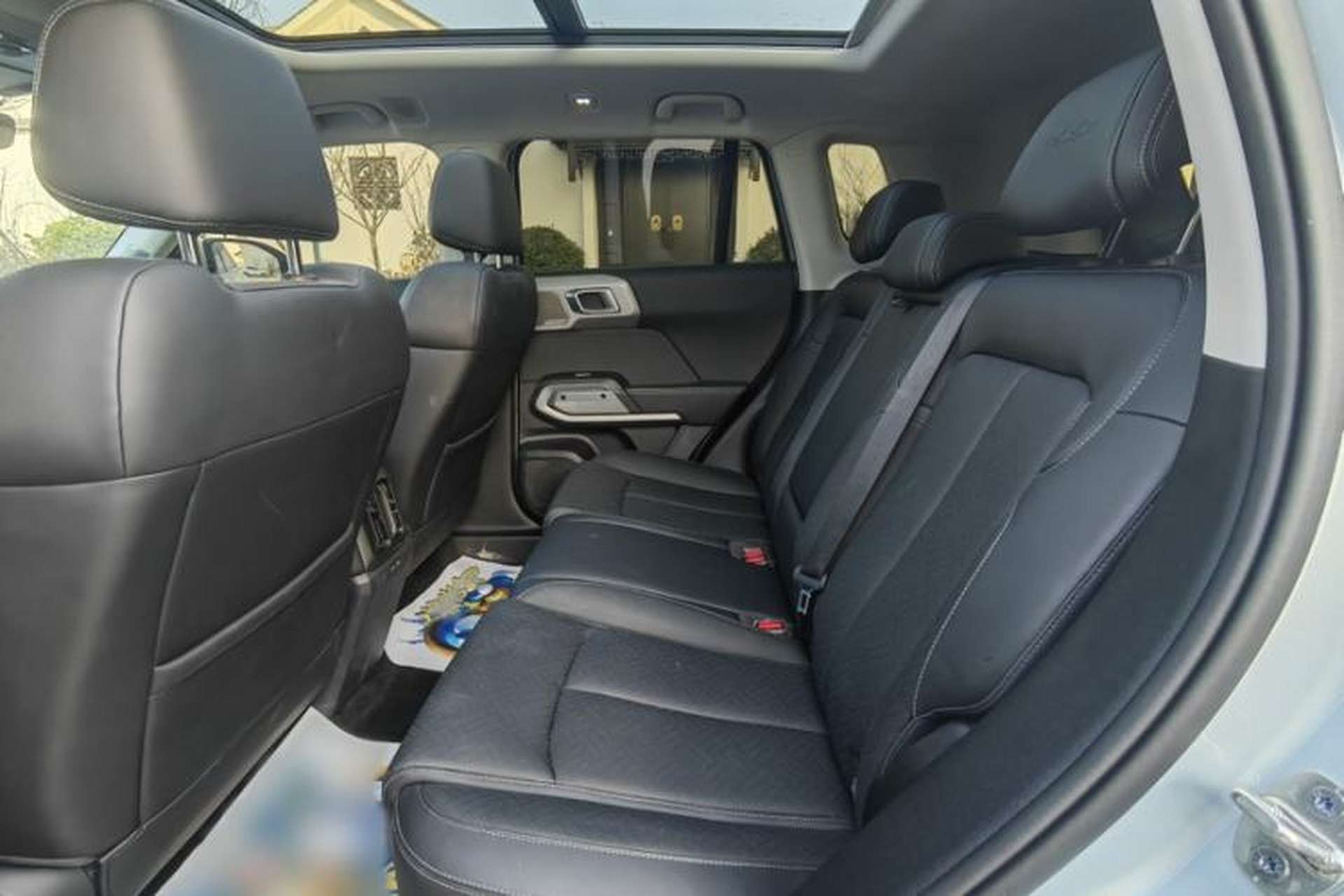 Used Formula Leopard Titanium 3 2025 501KM All-Wheel Drive Intelligent Driving Ultra Version Interior 9