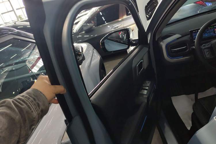 Used Formula Leopard Titanium 3 2025 501 km All-Wheel Drive Intelligent Driving Max Edition Left Front Door Interior