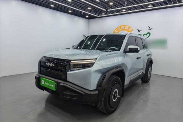 Used Formula Leopard Titanium 3 2025 501 km Range Rear-Wheel Drive Intelligent Driving Max Edition