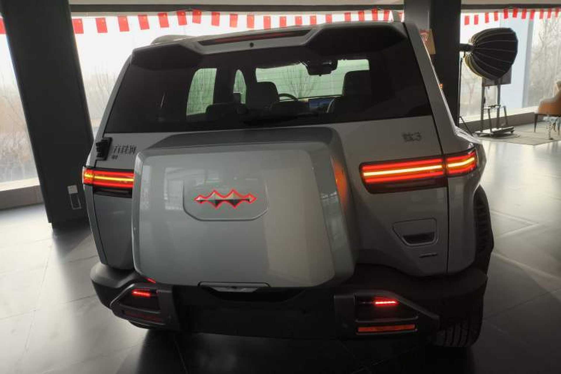 Used Formula Leopard Titanium 3 2025 501 km Range Rear-Wheel Drive Intelligent Driving Pro Version Rear