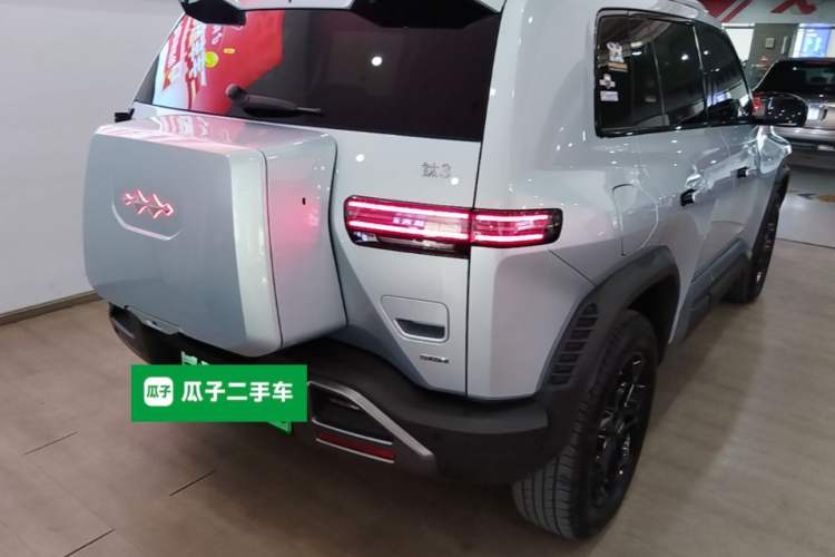 Used Formula Leopard Titanium 3 2025 501 km Range Rear-Wheel Drive Intelligent Driving Max Edition Rear Right 45 Deg