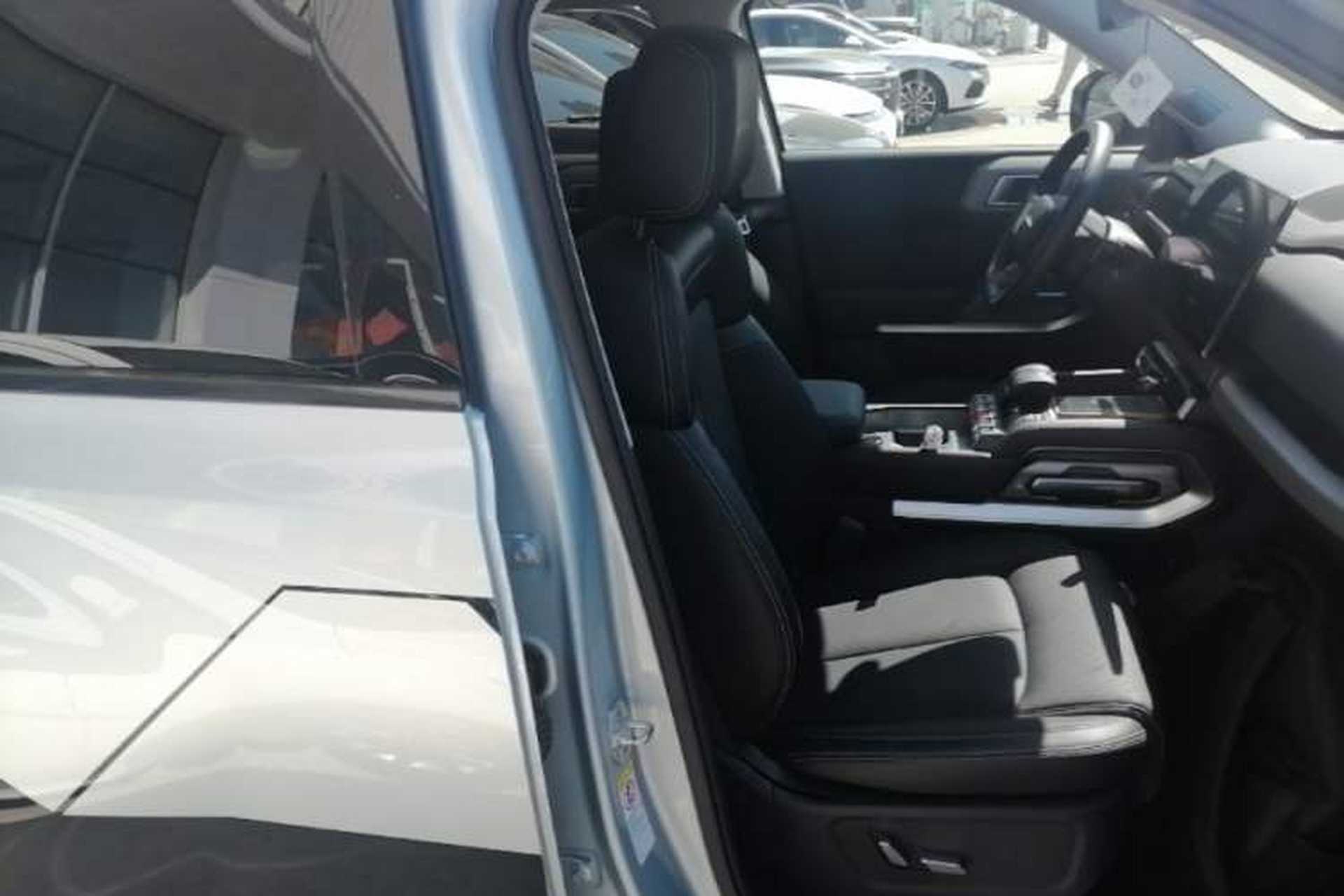 Used Formula Leopard Titanium 3 2025 501KM All-Wheel Drive Intelligent Driving Ultra Version Right Front Seat