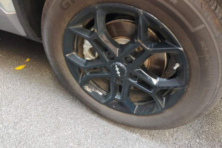 Used Formula Leopard Titanium 3 2025 501 km Range Rear-Wheel Drive Intelligent Driving Max Edition Right Front Wheel Hub