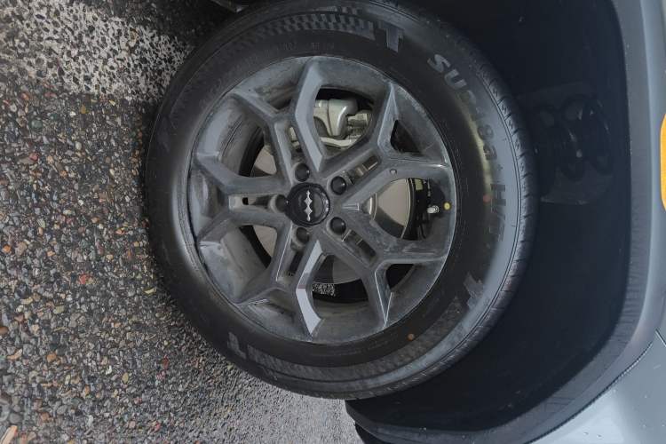 Used Formula Leopard Titanium 3 2025 501 km Range Rear-Wheel Drive Intelligent Driving Max Edition Right Front Wheel Hub