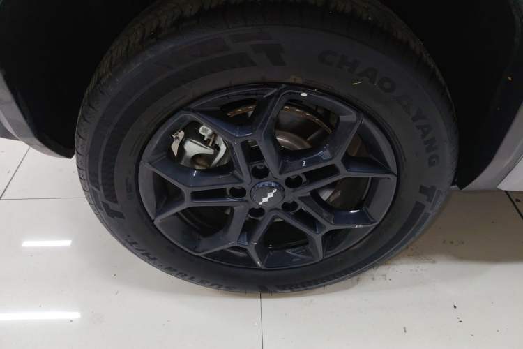 Used Formula Leopard Titanium 3 2025 501 km Range Rear-Wheel Drive Intelligent Driving Pro Version Right Rear Wheel Hub