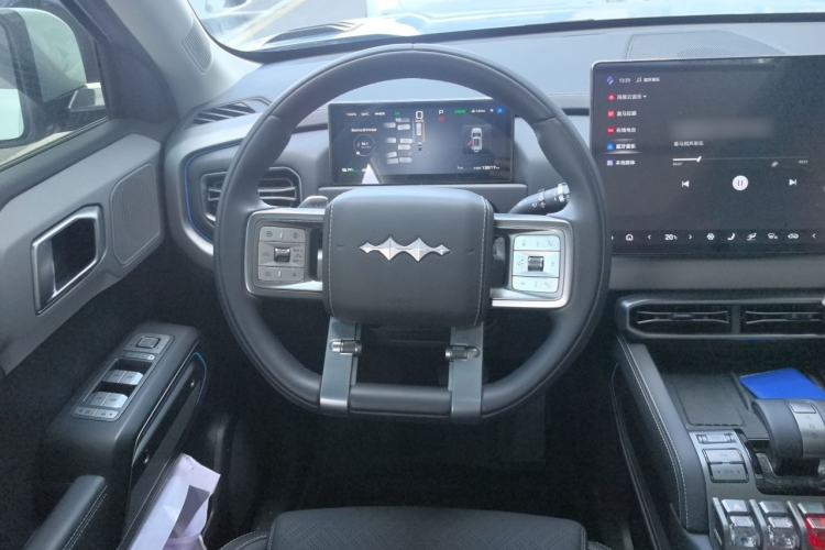 Used Formula Leopard Titanium 3 2025 501 km All-Wheel Drive Intelligent Driving Max Edition Steering Wheel
