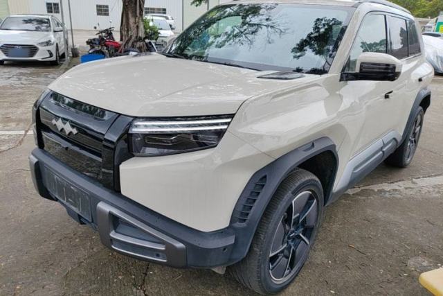Used Formula Leopard Titanium 3 2025 501KM All-Wheel Drive Intelligent Driving Ultra Version