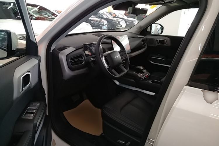 Used Formula Leopard Titanium 3 2025 501 km Range Rear-Wheel Drive Intelligent Driving Pro Version Driver Seat