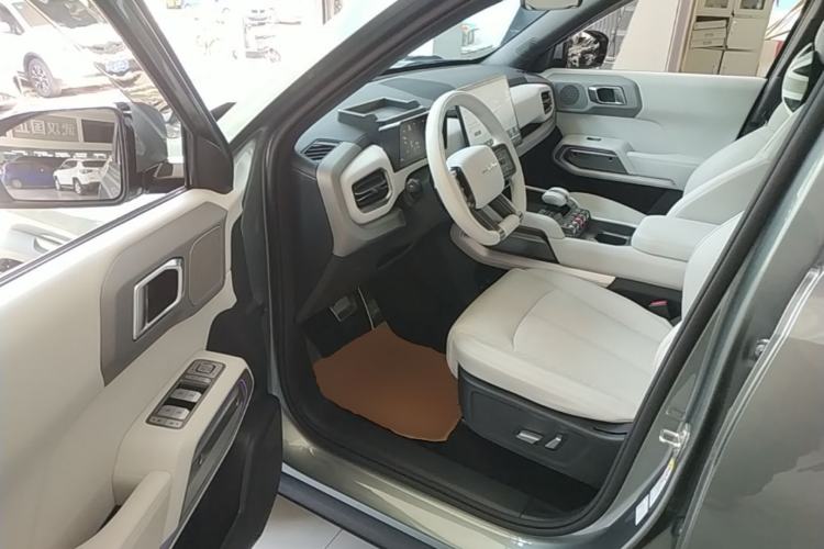 Used Formula Leopard Titanium 3 2025 501 km Range Rear-Wheel Drive Intelligent Driving Max Edition Driver Seat