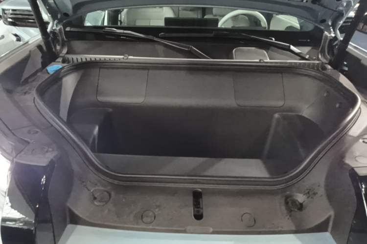 Used Formula Leopard Titanium 3 2025 501KM All-Wheel Drive Intelligent Driving Ultra Version Engine Bay