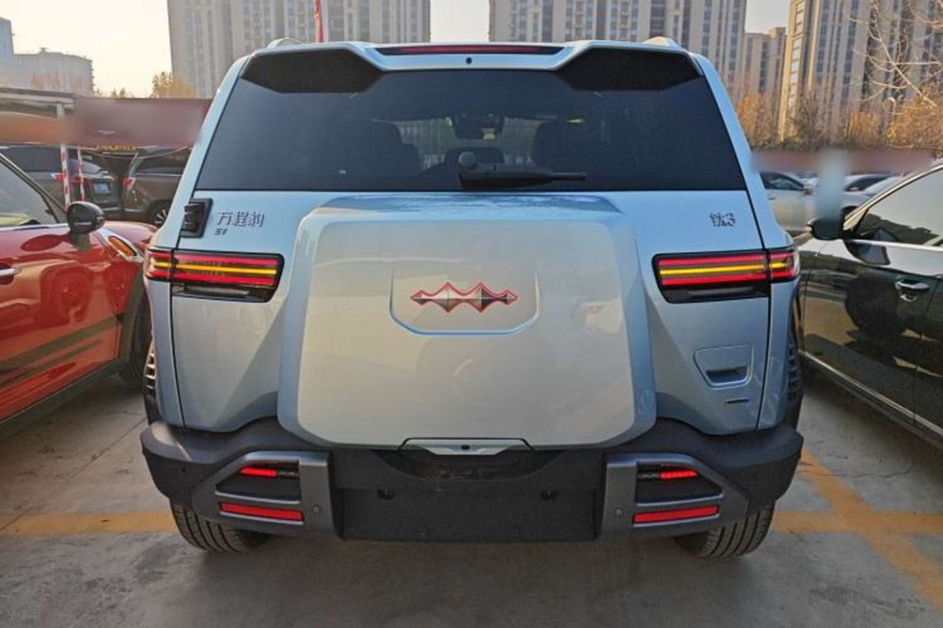 Used Formula Leopard Titanium 3 2025 501 km Range Rear-Wheel Drive Intelligent Driving Max Edition Exterior 1