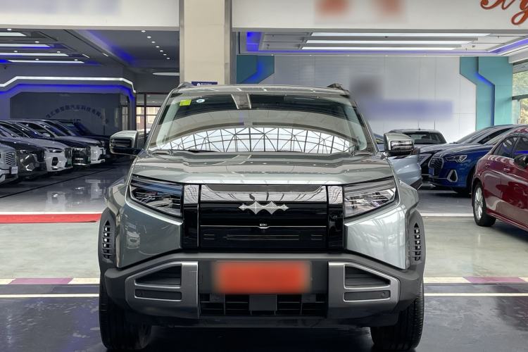 Used Formula Leopard Titanium 3 2025 501KM All-Wheel Drive Intelligent Driving Ultra Version Exterior 2
