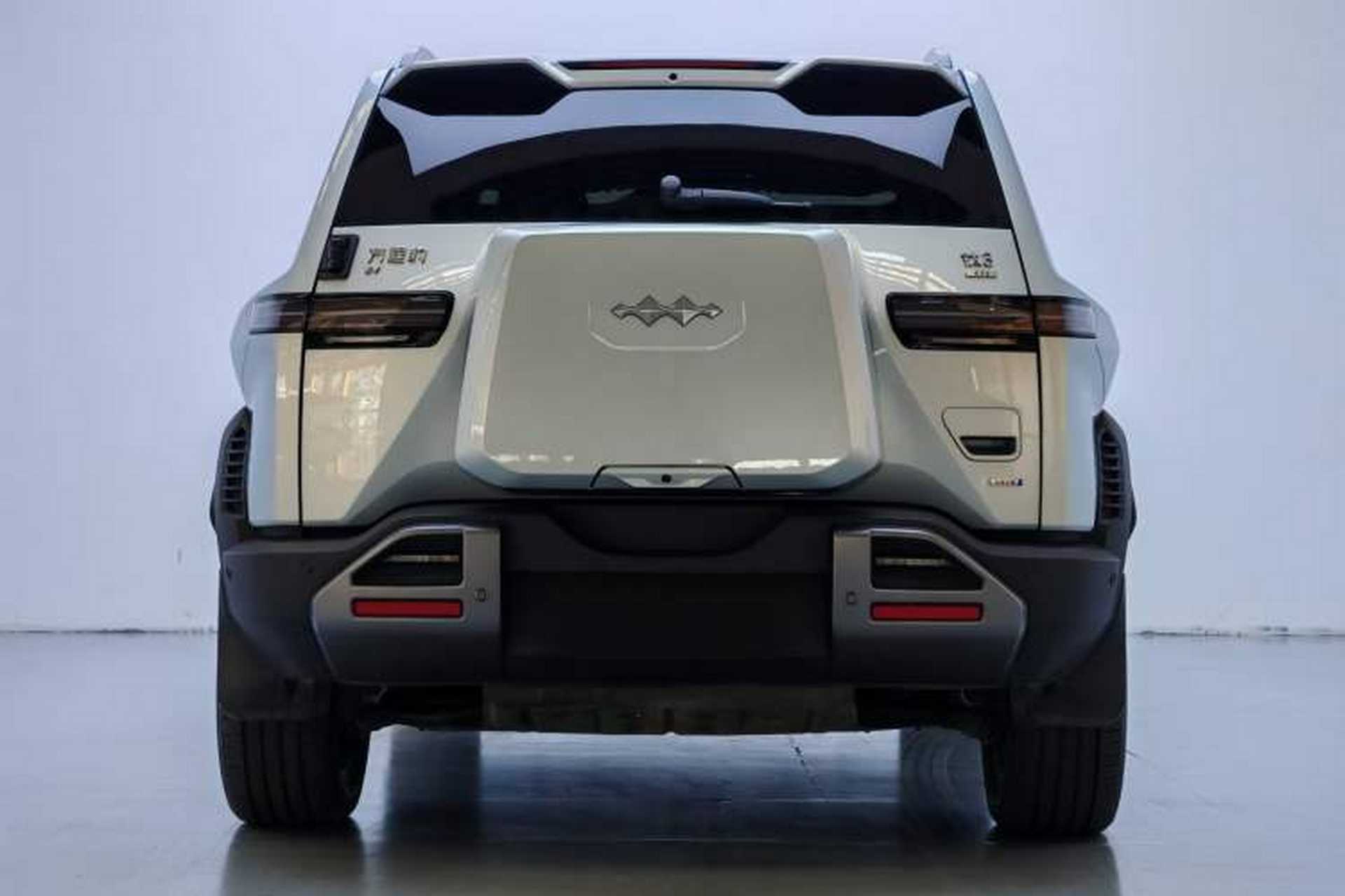 Used Formula Leopard Titanium 3 2025 501KM All-Wheel Drive Intelligent Driving Ultra Version Exterior 4