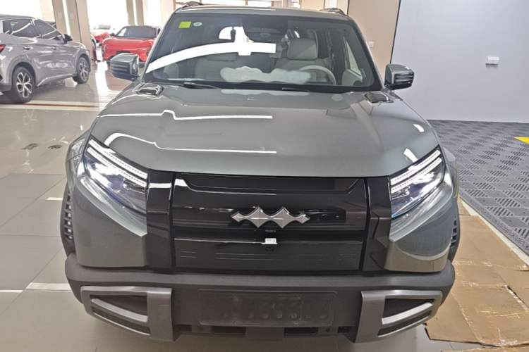 Used Formula Leopard Titanium 3 2025 501KM All-Wheel Drive Intelligent Driving Ultra Version Front