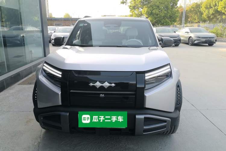 Used Formula Leopard Titanium 3 2025 501KM All-Wheel Drive Intelligent Driving Ultra Version Front
