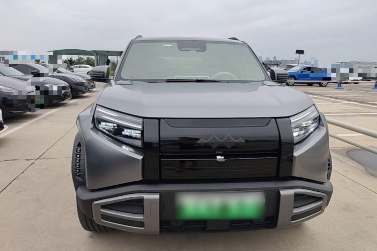 Used Formula Leopard Titanium 3 2025 501 km All-Wheel Drive Intelligent Driving Max Edition Front