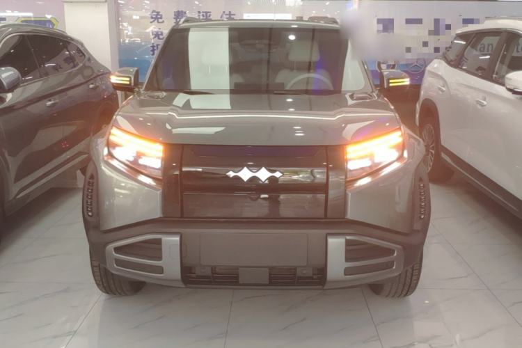 Used Formula Leopard Titanium 3 2025 501 km Range Rear-Wheel Drive Intelligent Driving Max Edition Front