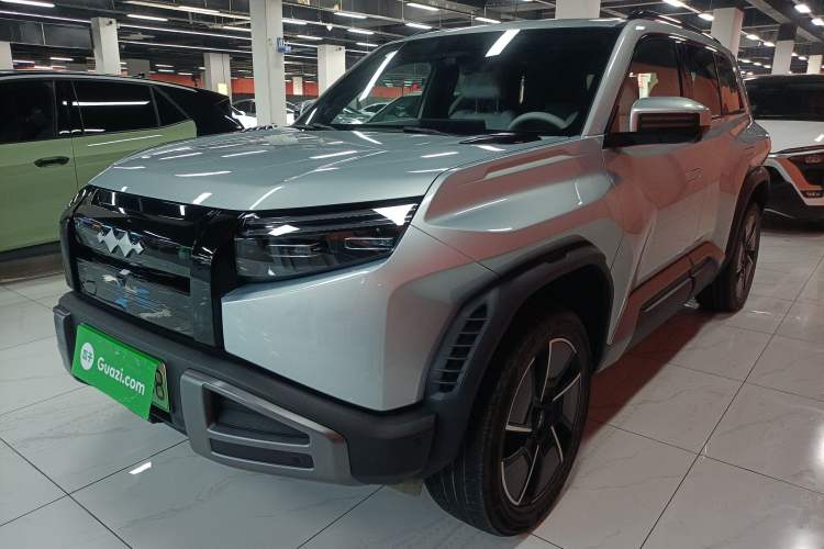 Used Formula Leopard Titanium 3 2025 501KM All-Wheel Drive Intelligent Driving Ultra Version Front Left 45 Deg