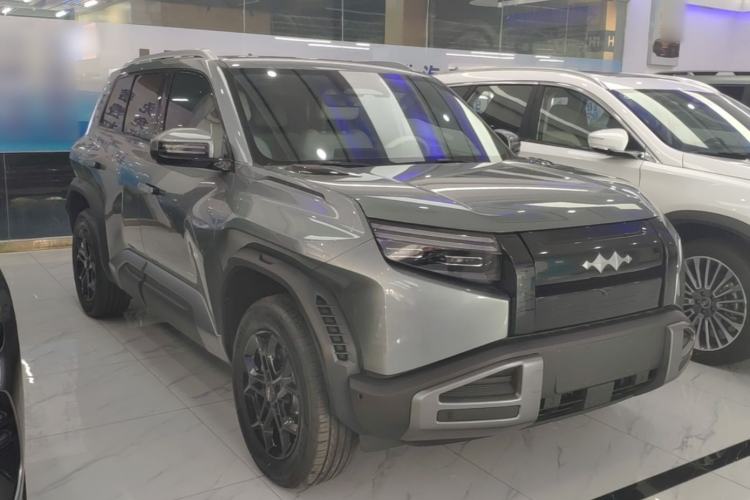 Used Formula Leopard Titanium 3 2025 501 km Range Rear-Wheel Drive Intelligent Driving Max Edition Front Right 45 Deg