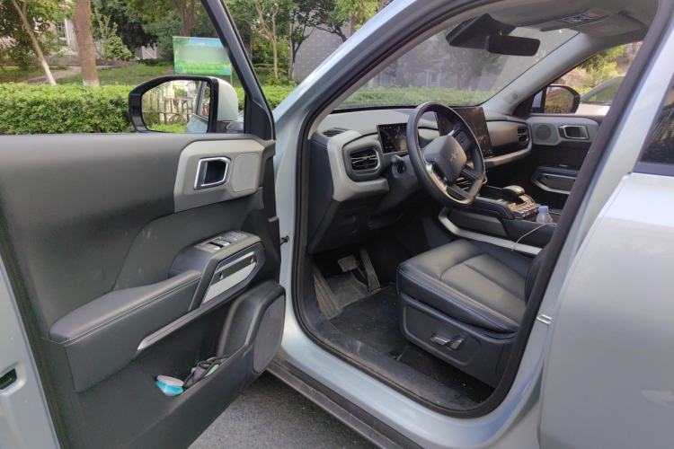 Used Formula Leopard Titanium 3 2025 501 km Range Rear-Wheel Drive Intelligent Driving Max Edition Interior 3
