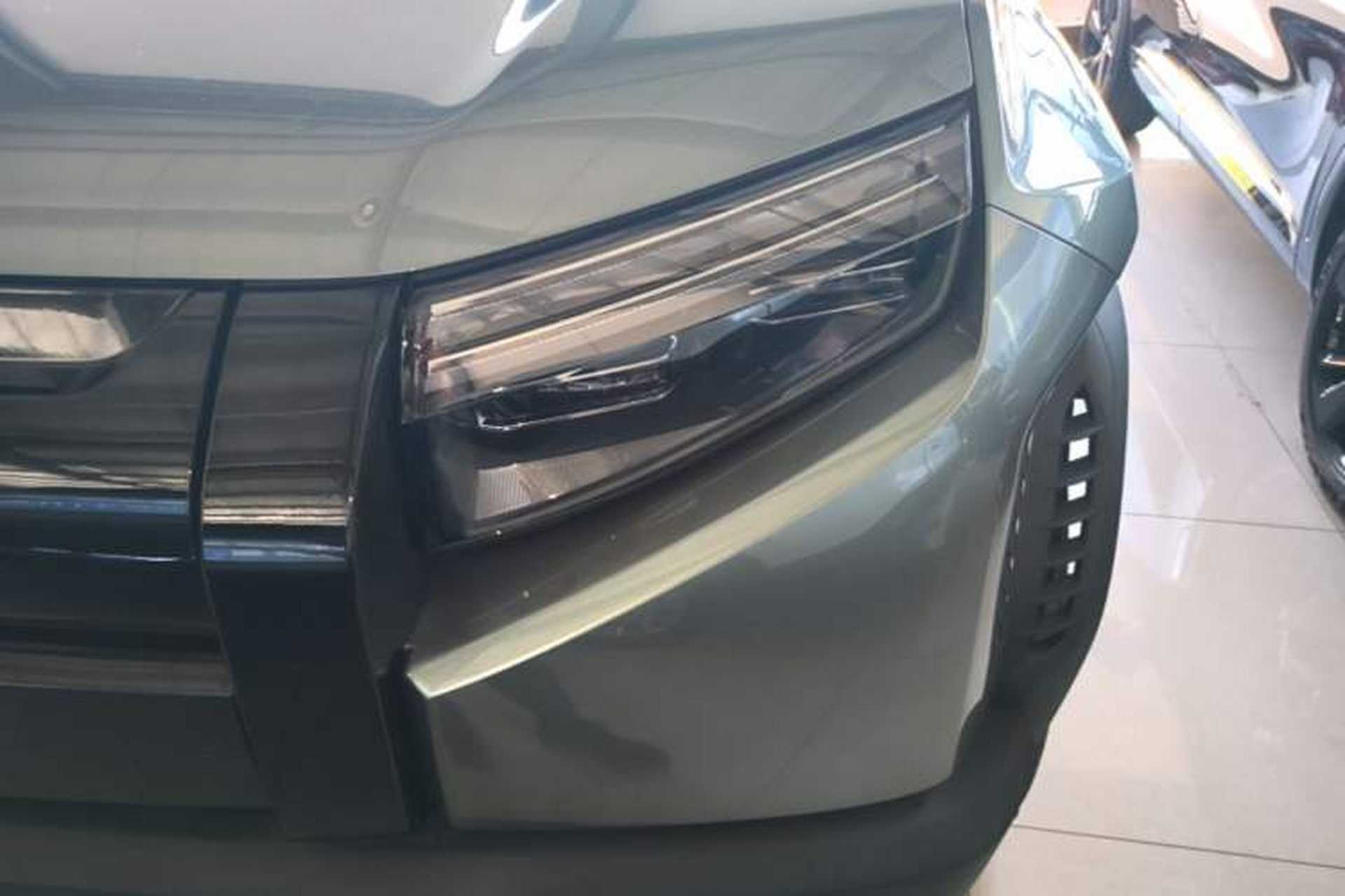 Used Formula Leopard Titanium 3 2025 501 km Four-Wheel Drive Drone Edition Left Front Headlight
