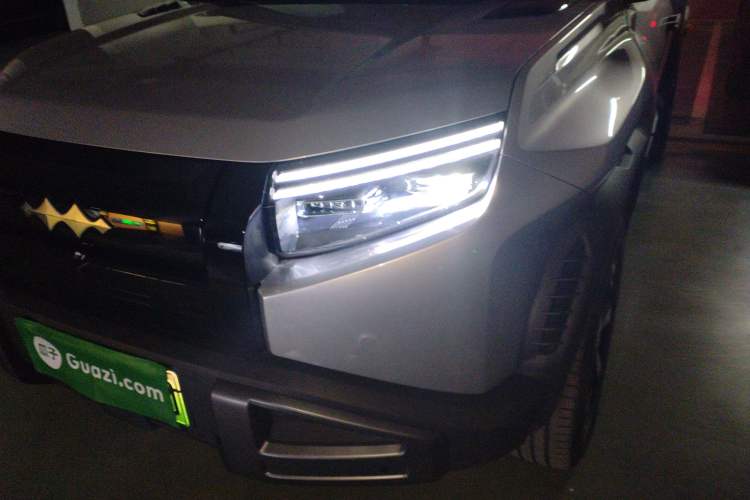 Used Formula Leopard Titanium 3 2025 501 km Four-Wheel Drive Drone Edition Left Front Headlight