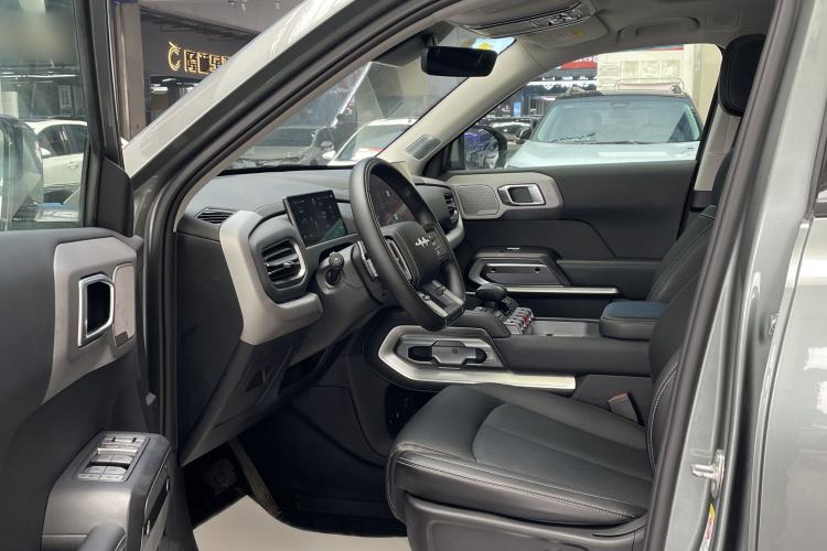 Used Formula Leopard Titanium 3 2025 501KM All-Wheel Drive Intelligent Driving Ultra Version Left Front Seat