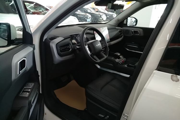 Used Formula Leopard Titanium 3 2025 501 km Range Rear-Wheel Drive Intelligent Driving Pro Version Left Front Seat
